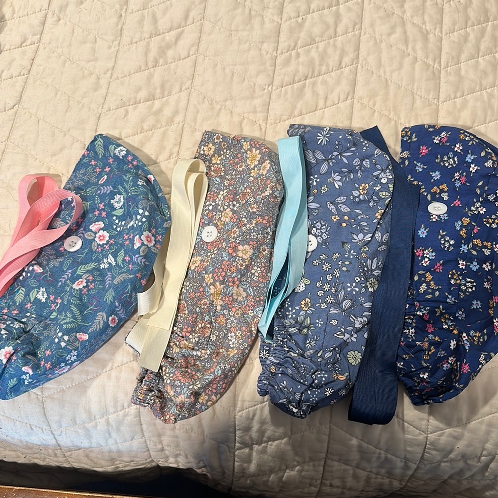 4 scrub hats